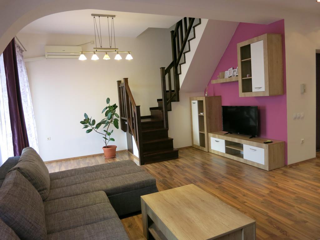 Penthouse Apartament Nufarul Oradea Luaran gambar