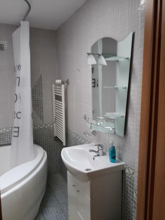 Penthouse Apartament Nufarul Oradea Luaran gambar